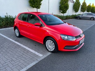 2015 - Volkswagen Polo Automatic