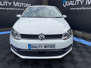 2015 - Volkswagen Polo Automatic