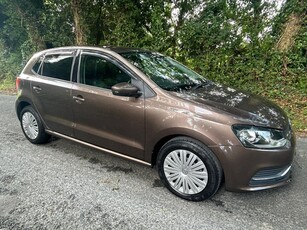 2015 - Volkswagen Polo Automatic