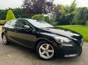 2015 - Volvo V40 Manual