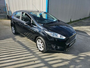 2016 - Ford Fiesta Manual