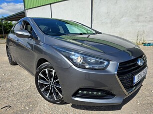 2016 - Hyundai i40 Manual