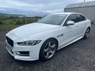 2016 - Jaguar XE Manual