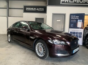 2016 - Jaguar XF Manual