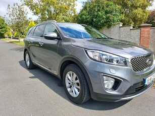 2016 - Kia Sorento Manual