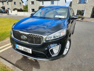 2016 - Kia Sorento Manual