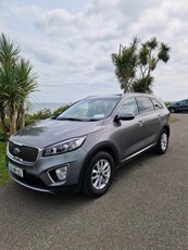 2016 - Kia Sorento Manual