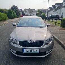 2016 - Skoda Octavia Manual