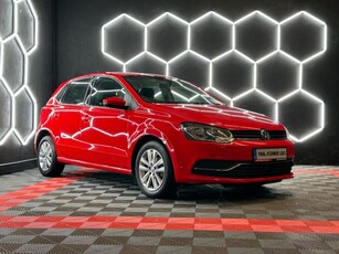 2016 - Volkswagen Polo Automatic