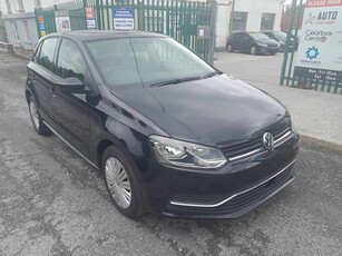 2016 - Volkswagen Polo Automatic