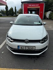 2016 - Volkswagen Polo Automatic