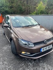 2016 - Volkswagen Polo Manual