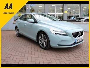 2016 - Volvo V40 Automatic