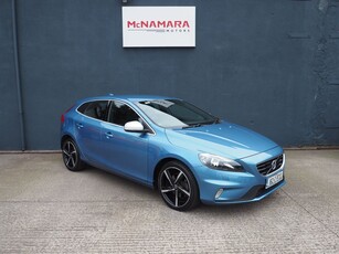 2016 - Volvo V40 Manual