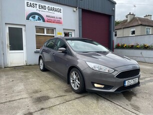 2017 - Ford Focus Manual