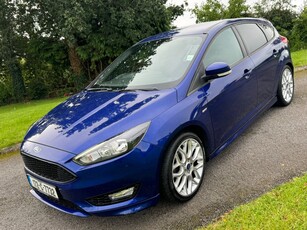 2017 - Ford Focus Manual