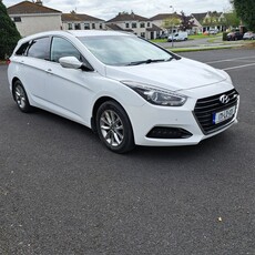 2017 - Hyundai i40 Manual