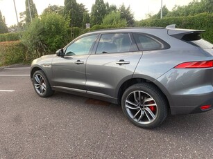 2017 - Jaguar F-Pace Automatic