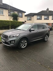 2017 - Kia Sorento Manual