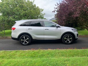 2017 - Kia Sorento Manual