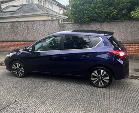 2017 - Nissan Pulsar Manual