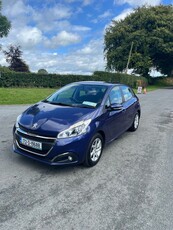 2017 - Peugeot 208 Manual