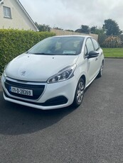 2017 - Peugeot 208 Manual