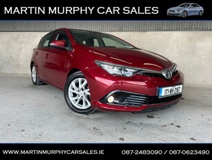 2017 - Toyota Auris Manual