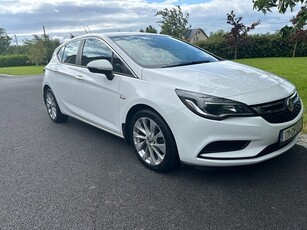 2017 - Vauxhall Astra ---