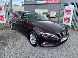 2017 - Volkswagen Passat Manual