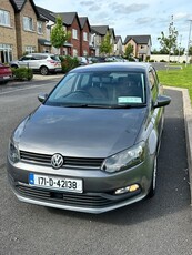 2017 - Volkswagen Polo Manual