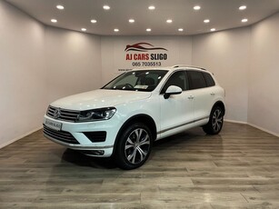 2017 - Volkswagen Touareg Automatic