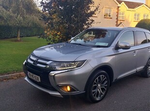 2018 - Mitsubishi Outlander Manual