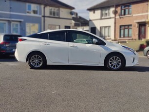 2018 - Toyota Prius Automatic