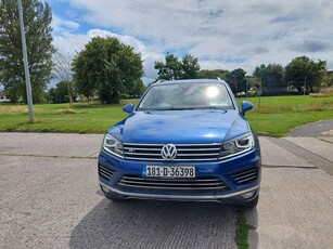 2018 - Volkswagen Touareg Automatic