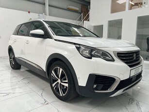 2020 - Peugeot 5008 Manual