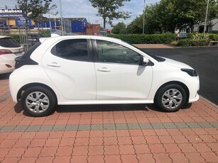 2020 - Toyota Yaris Manual