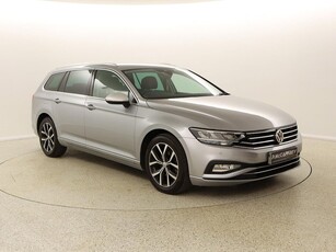 2020 - Volkswagen Passat Automatic