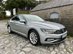 2020 - Volkswagen Passat Manual