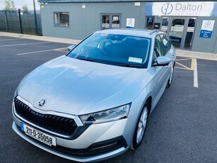 2021 - Skoda Octavia Manual