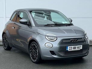 2022 - Fiat 500e Automatic