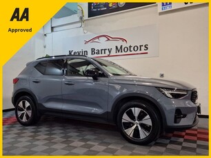 2022 - Volvo XC40 Automatic