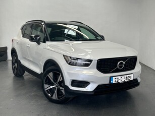 2022 - Volvo XC40 Automatic