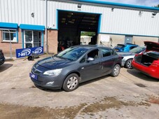 2010 - Vauxhall Astra Manual