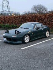 1990 - Mazda MX-5 ---