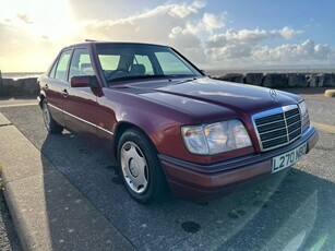 1993 - Mercedes-Benz E-Class Automatic