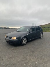 2003 - Volkswagen Golf ---