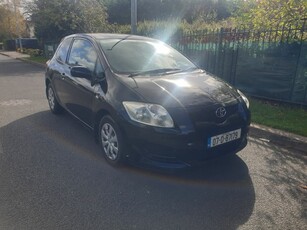 2007 - Toyota Auris Manual