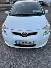 2007 - Toyota Auris Manual