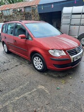 2008 - Volkswagen Touran Manual